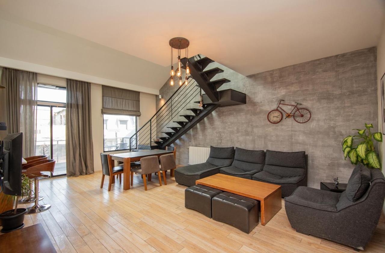 Luxury 4 Bedroom Apartment #1 In The City Center Of Tbilisi Zewnętrze zdjęcie