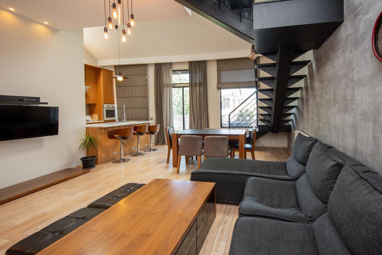 Luxury 4 Bedroom Apartment #1 In The City Center Of Tbilisi Zewnętrze zdjęcie