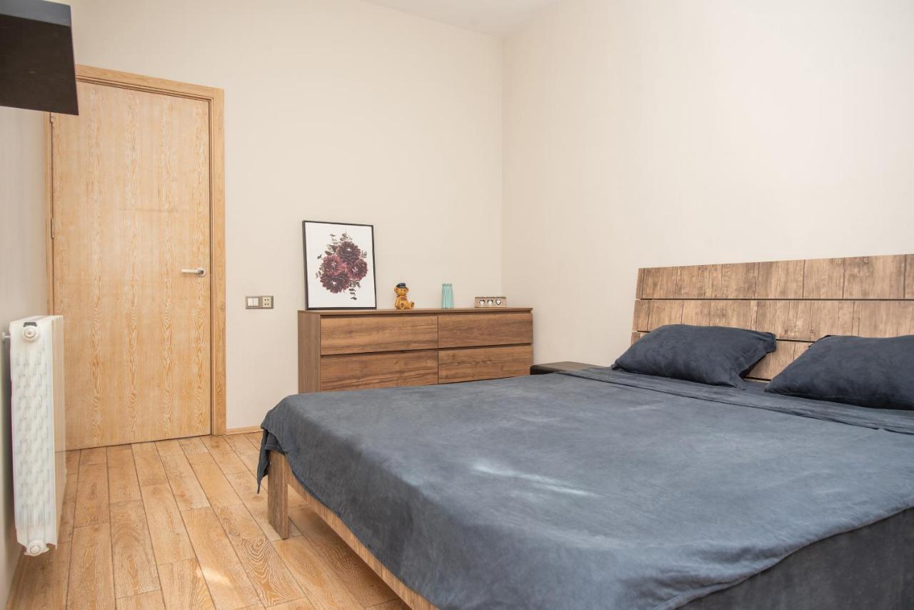 Luxury 4 Bedroom Apartment #1 In The City Center Of Tbilisi Zewnętrze zdjęcie