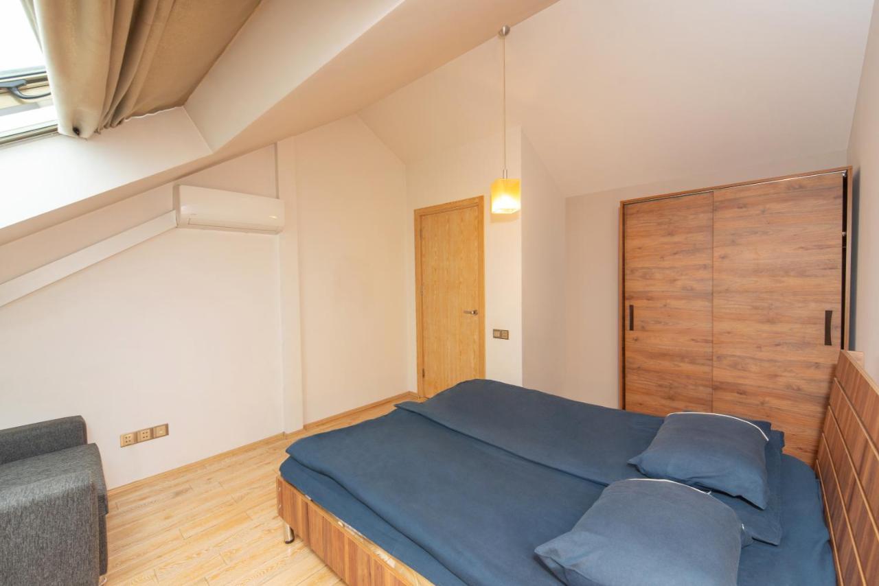 Luxury 4 Bedroom Apartment #1 In The City Center Of Tbilisi Zewnętrze zdjęcie